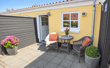 Tofteg&aring;rden Guesthouse